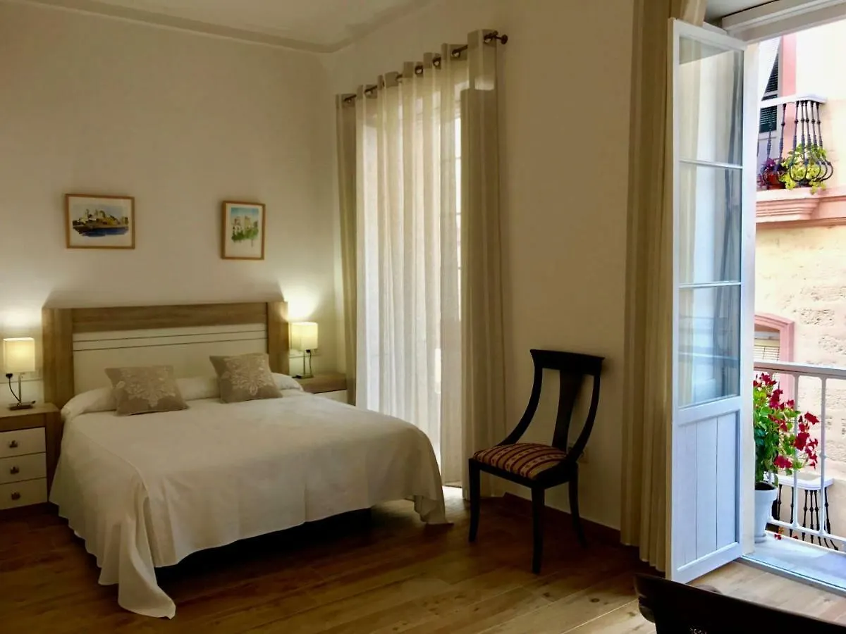 Apartamentos Rosario 1 加的斯 3*,